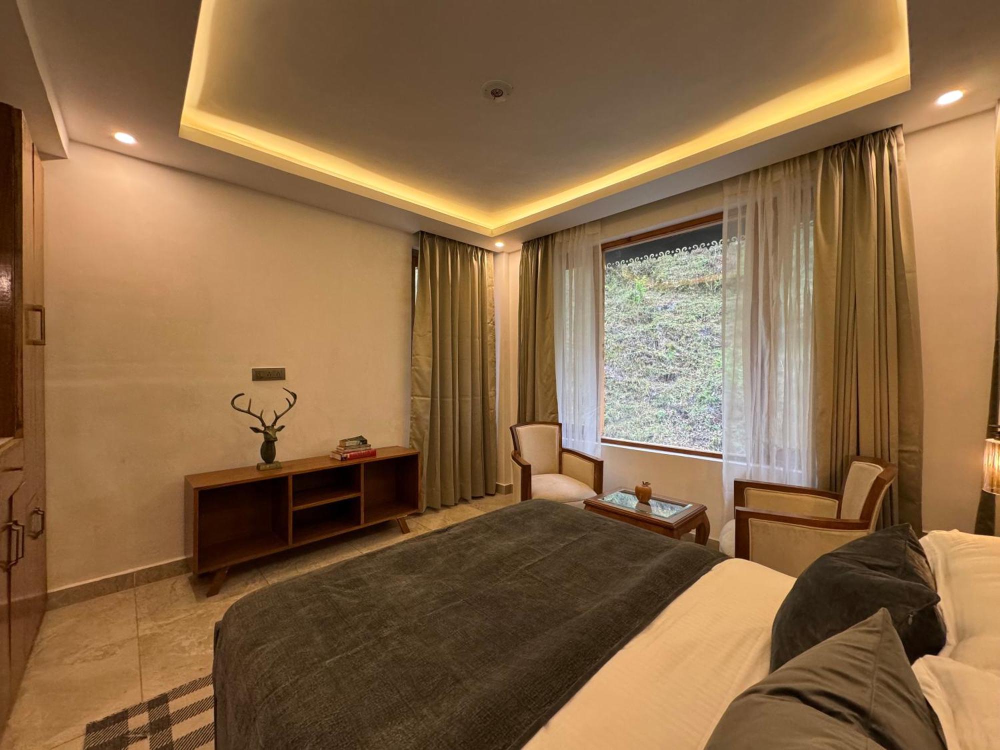 Ausnya Tirthan Banjar Exterior photo