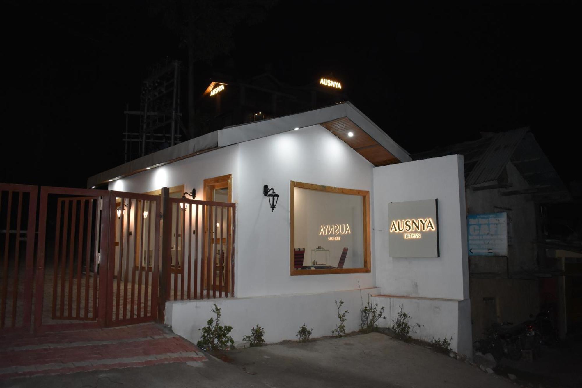Ausnya Tirthan Banjar Exterior photo
